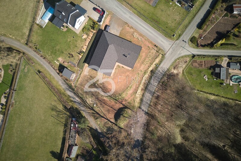 Prodej novostavby RD o dispozici 5+kk s garáží a se zahradou - 8