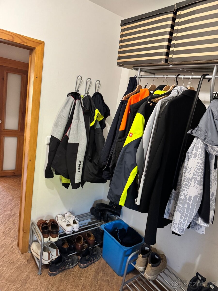 IKEA 2xbotník + 1x velký věšák + 1x malý věšák - 8