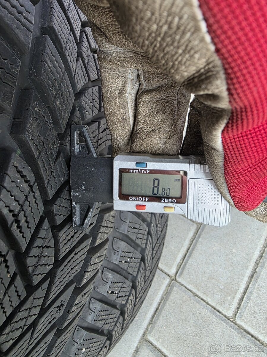 Zimní pneumatiky Goodyear UltraGrip Performance+ 225/45 R18 - 8