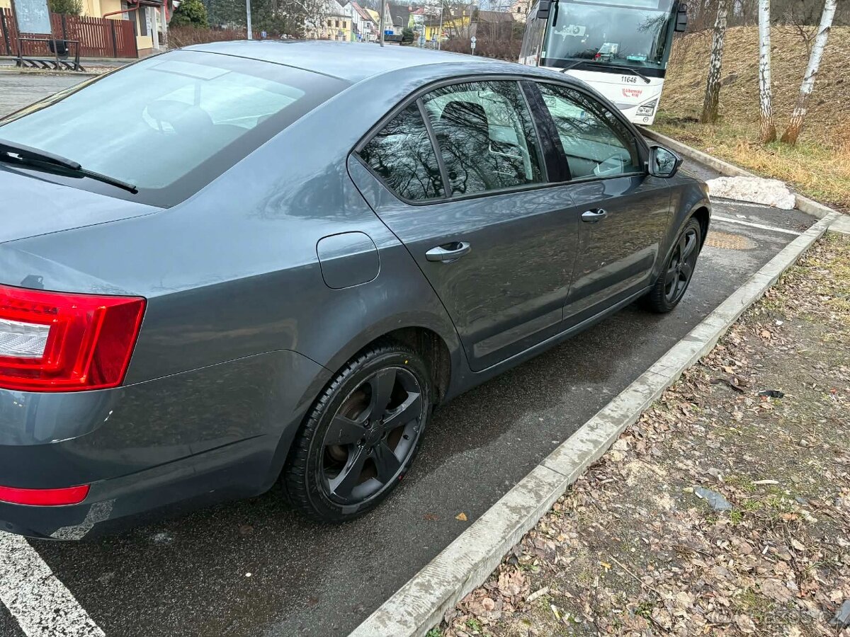 Škoda Octavia 1.6TDI 85kw Style - 8