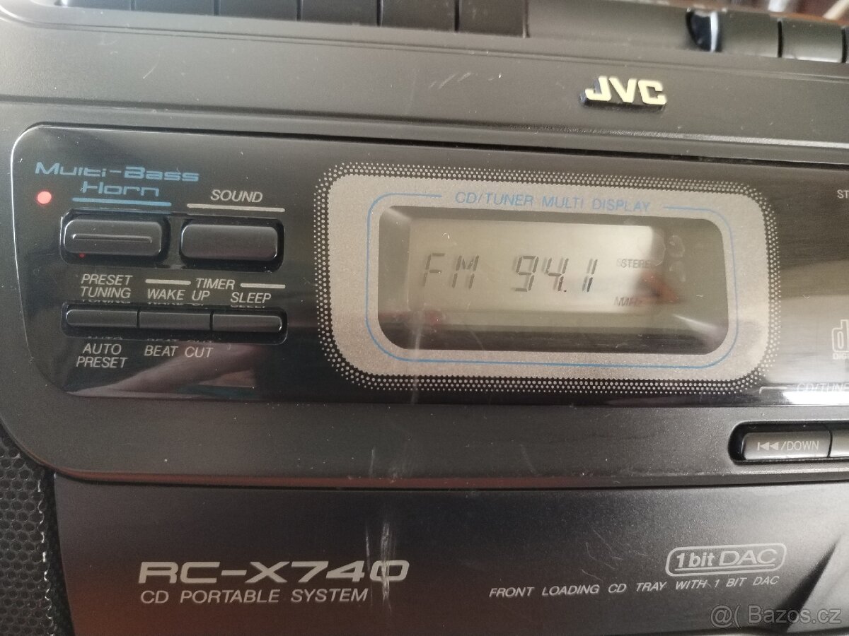 Rádiomagnetofon s CD JVC - 8