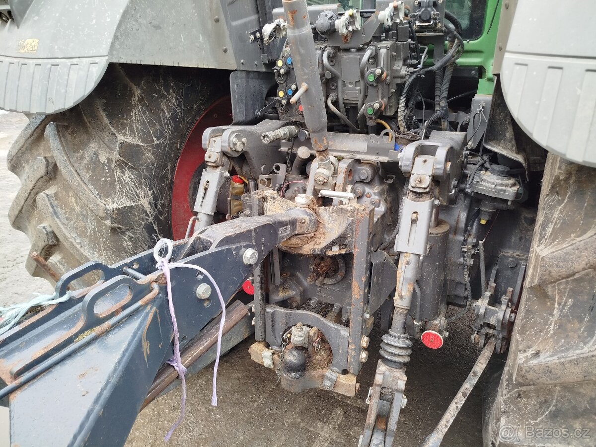 FENDT 824 VARIO - 8