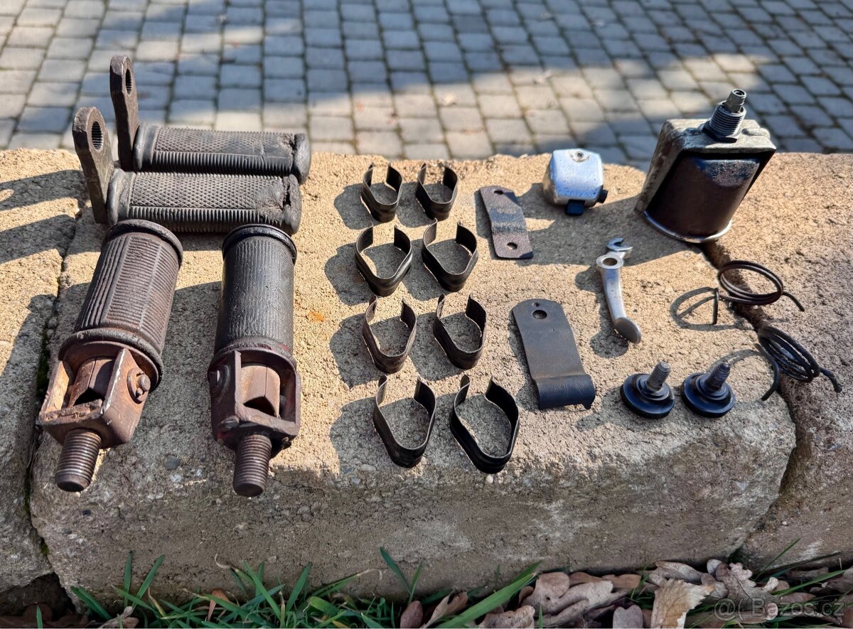 ČZ 125 B T 125 150 C - díly - 8