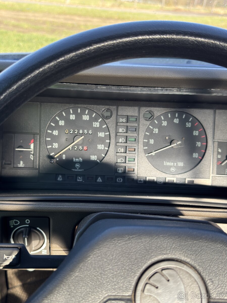 Škoda Favorit 135L - 8