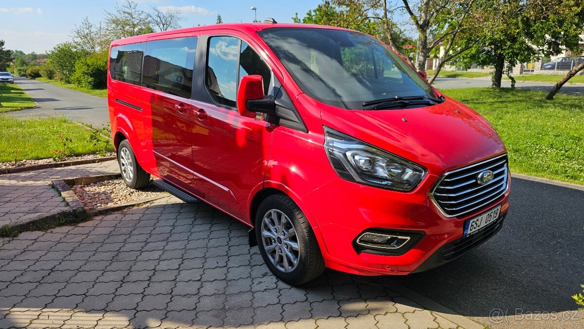 Pronájem dodávky Ford Turneo Custom 8+1 - 8