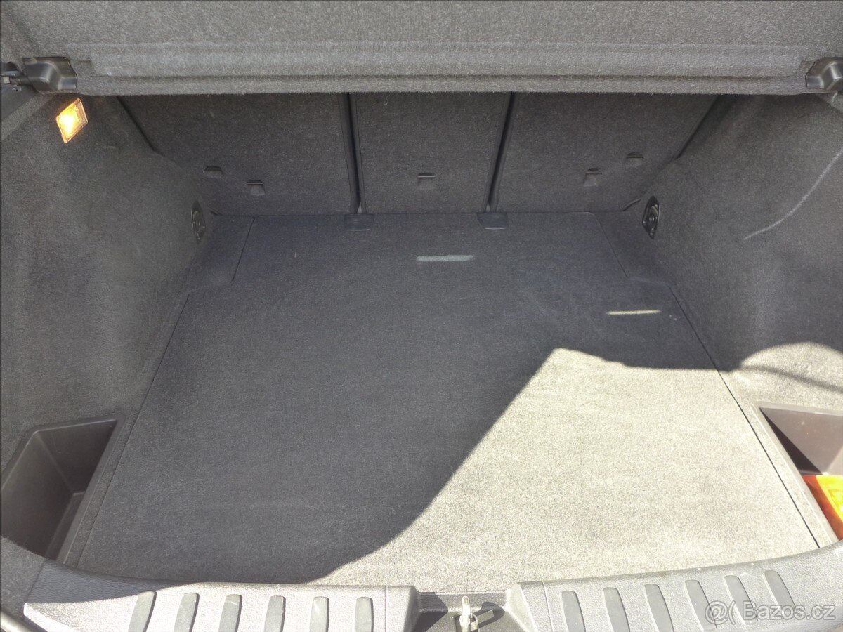 BMW X1 2,0 D 4x4, X-LINE, 1.MAJITEL - 8