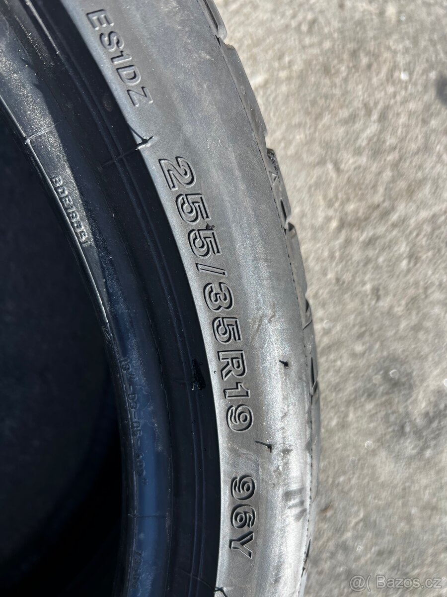 Sada letních pneumatik Bridgestone |255/35/19| - 8
