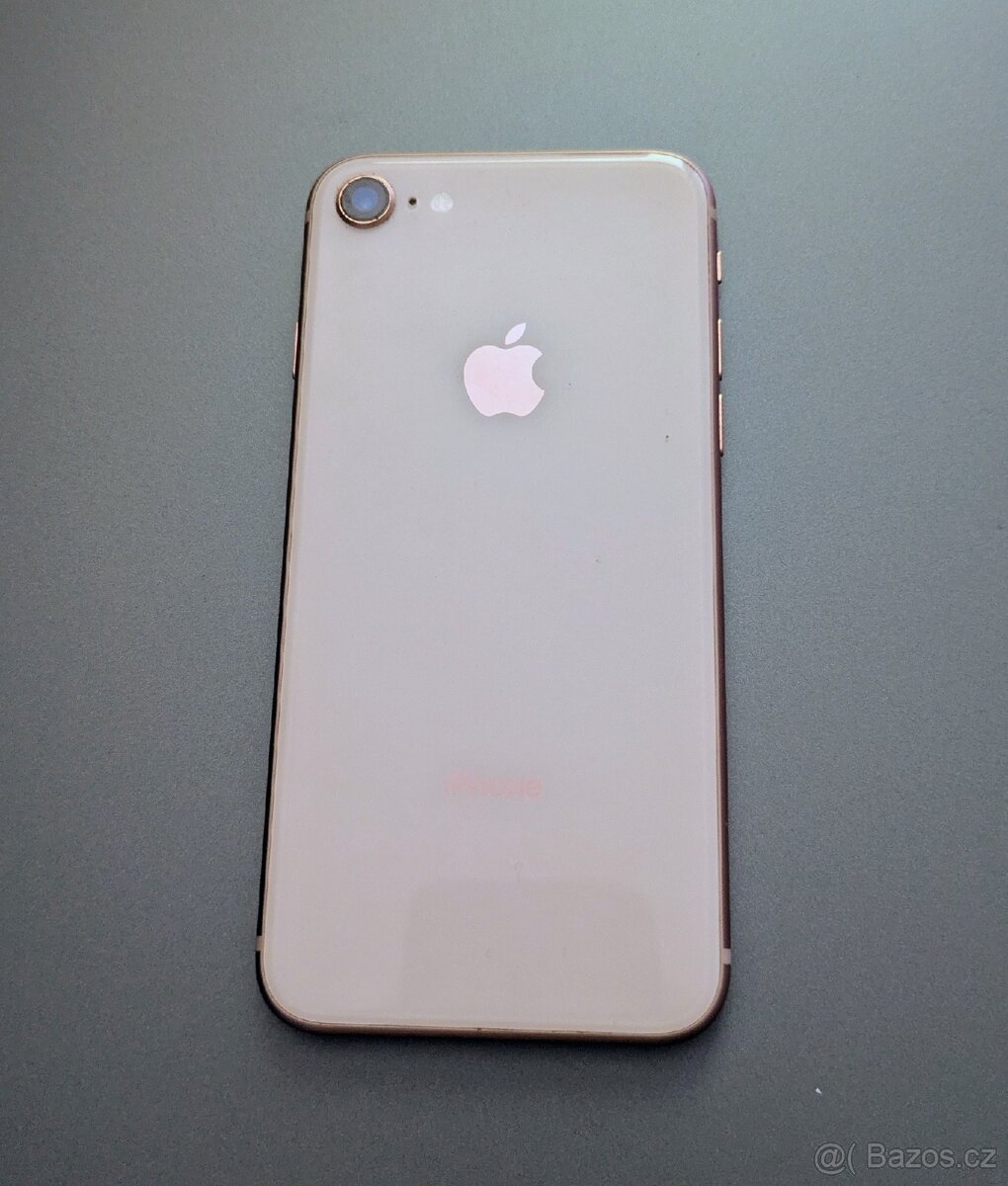 iPhone na opravu/náhradní díly - 8