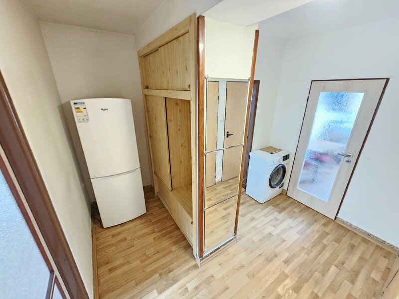 Pronájem bytu 3+1 ve Velkých Opatovicích - 8