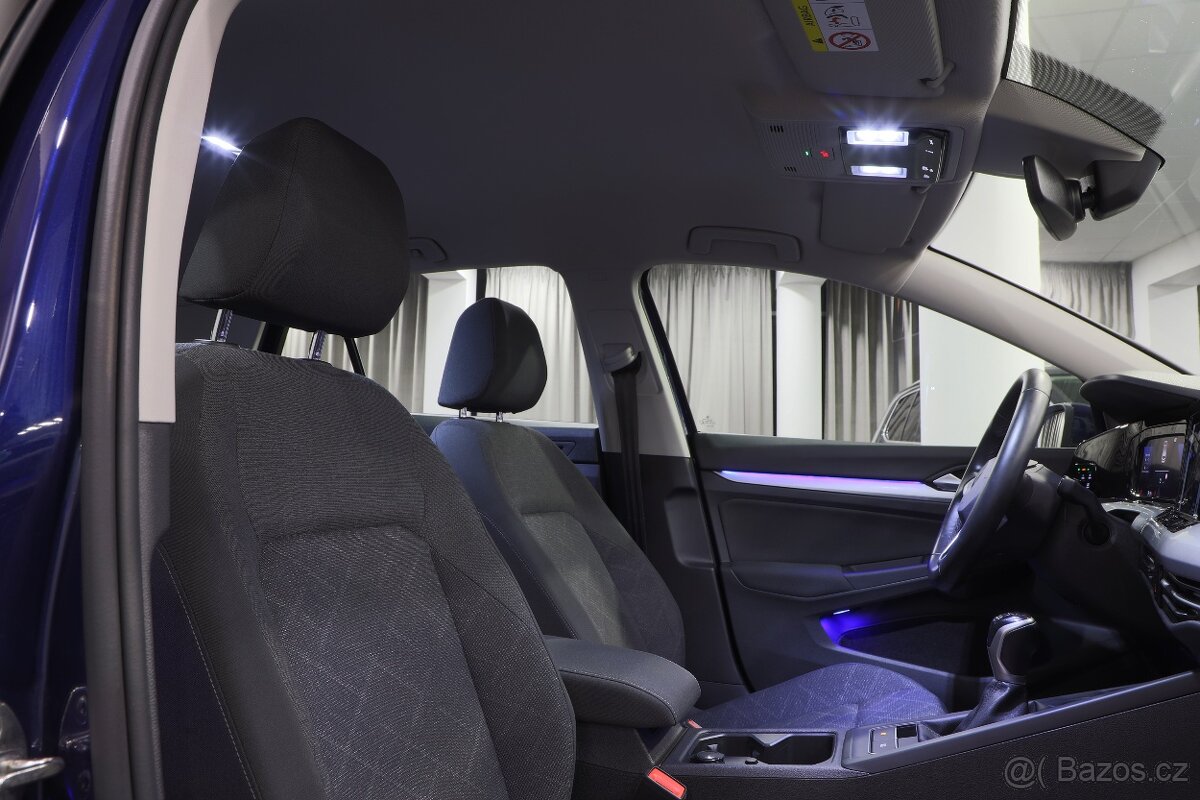 VW Golf 8 1.5 TSI 96kW Full LED 89tkm - záruka Autodraft - 8