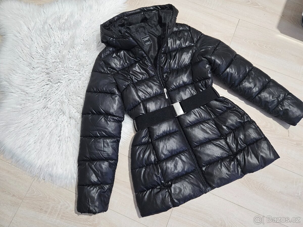 Dlouhá vypasovaná zimní bunda/kabát s páskem černá 14 let - 8