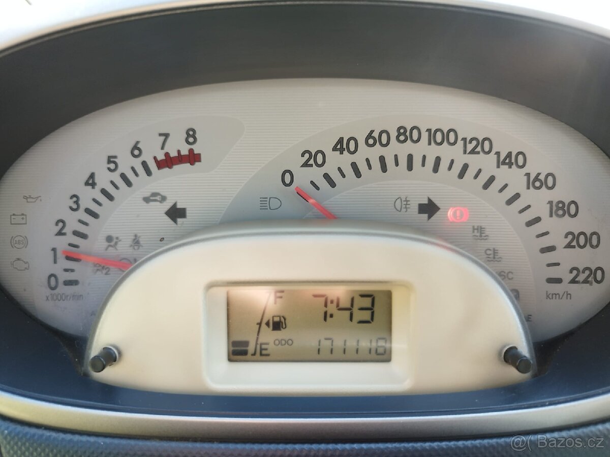 Subaru Justy 1.0 i nová cena - 8