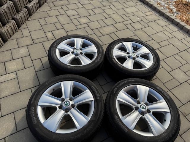 ALU kola orig.ŠKODA YETI-letní 225/50 17 Top stav - 8