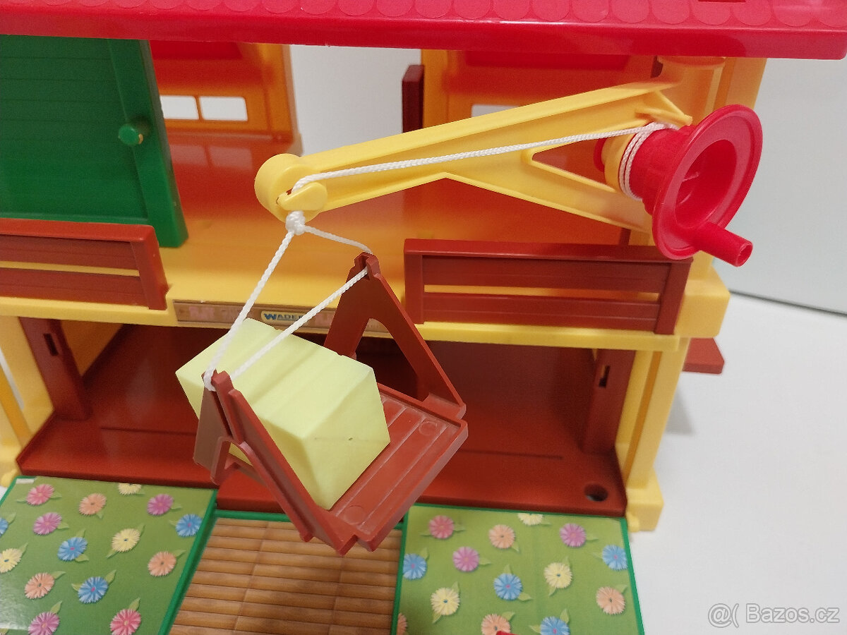 Farma, domeček s traktorem a se zvířátky - 8