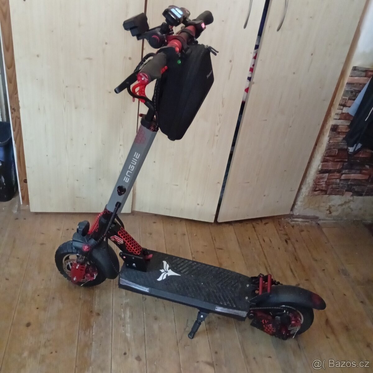 Elektrická koloběžka engwe y600 - 8