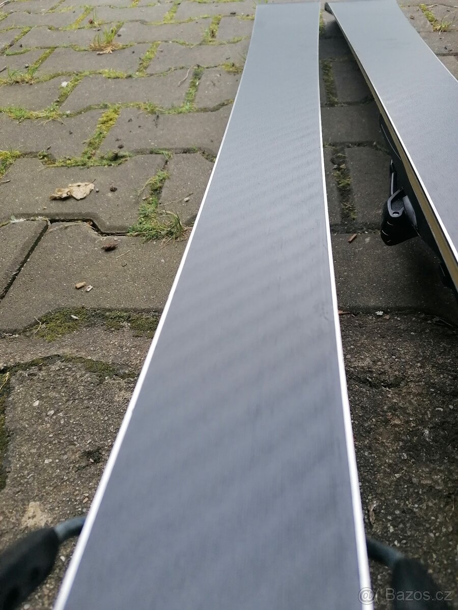 ATOMIC CLOUD C12 Revoshock 154cm. Model 2022/2023 - 8