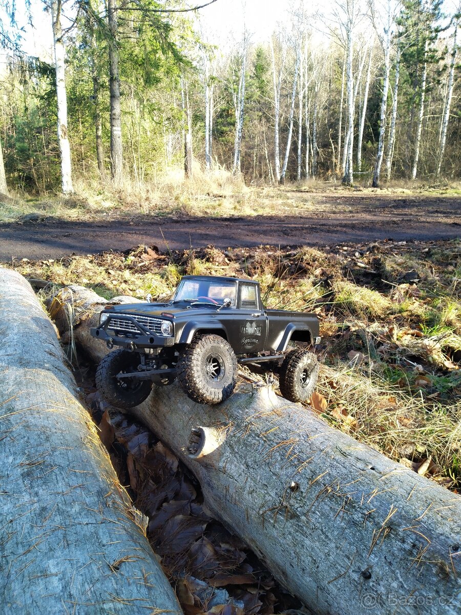 RC CHARISMA Coyote SCA-1E + jedna baterie navíc - 8