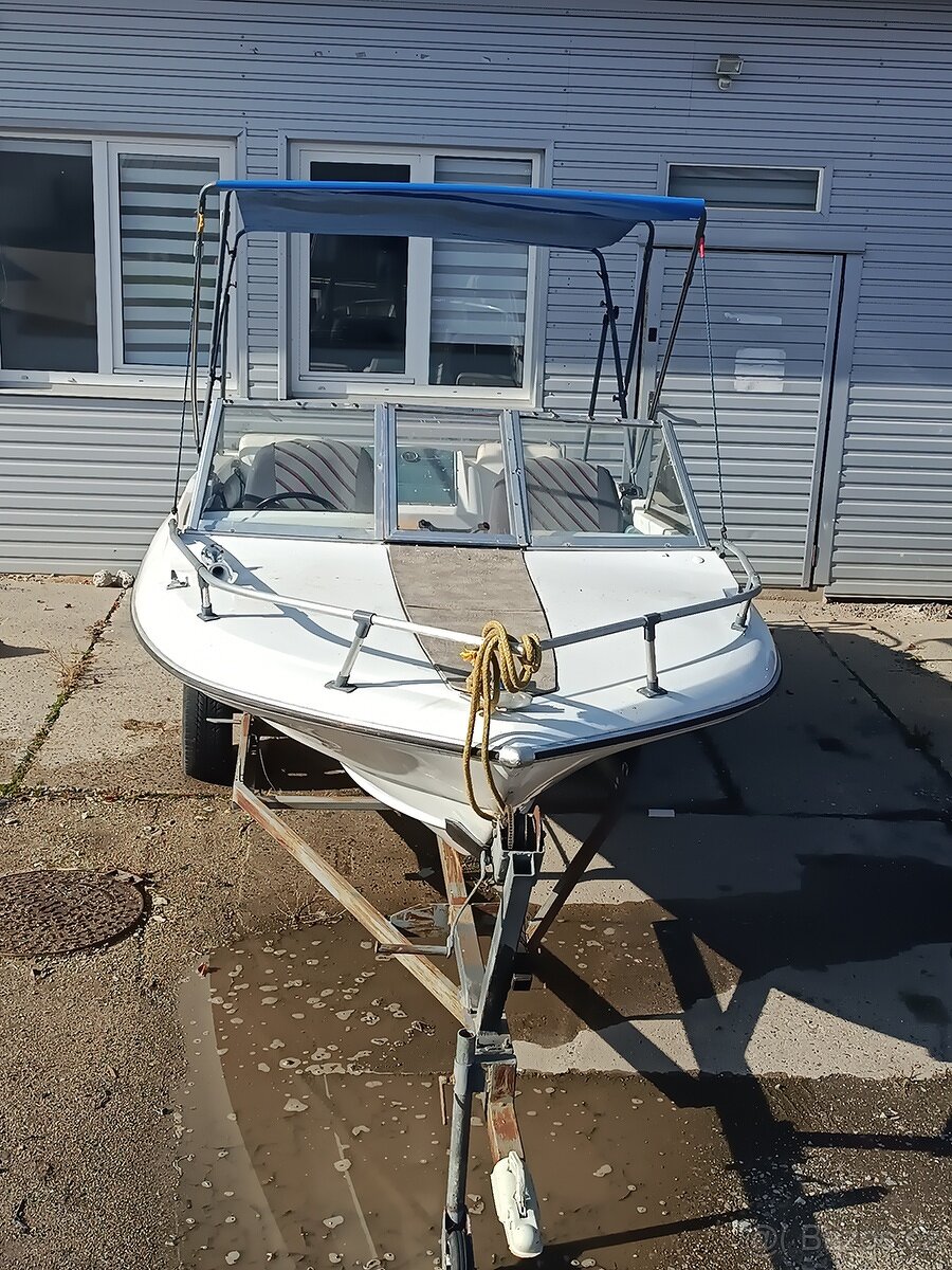 motorový člun Glastron V174 - 8