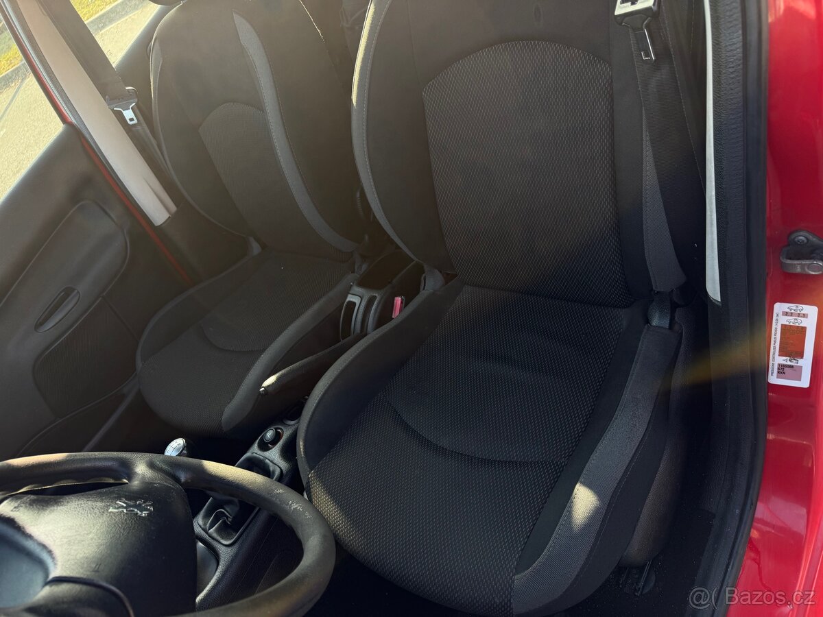 Peugeot 206 1.4i A/C 2009 - 8