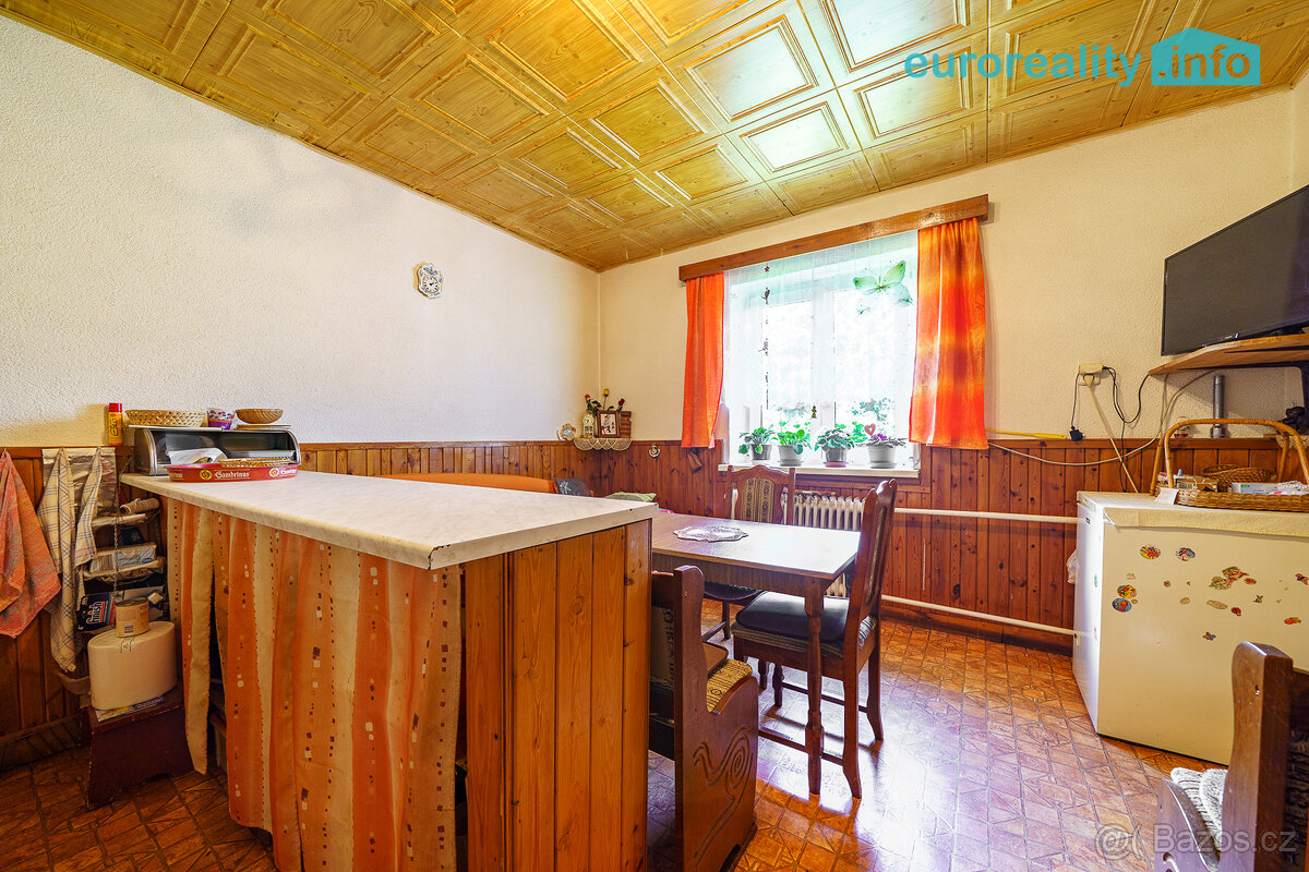Prodej, dům, 4+1, 2721 m2, Stráž nad Ohří - 8