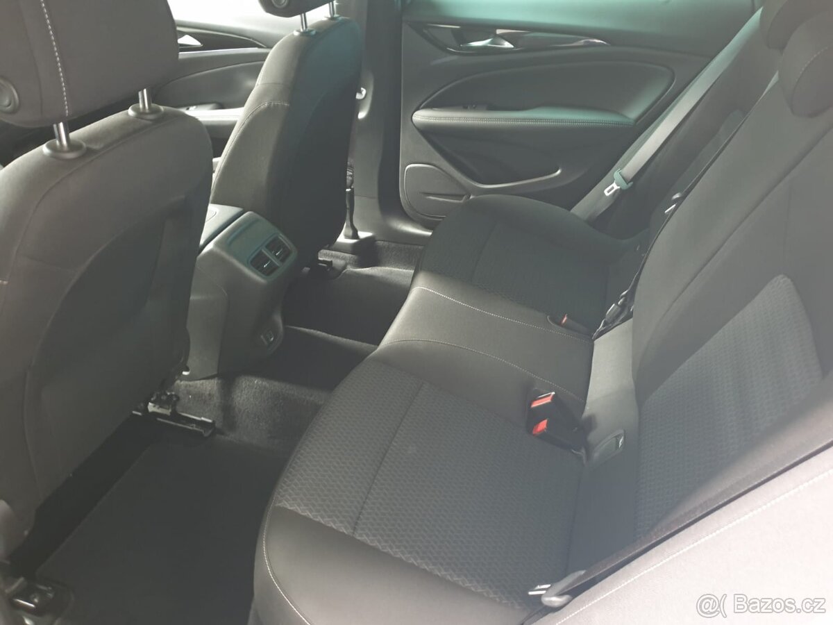 INSIGNIA Edition Bussines 1,5 CDTi - 8