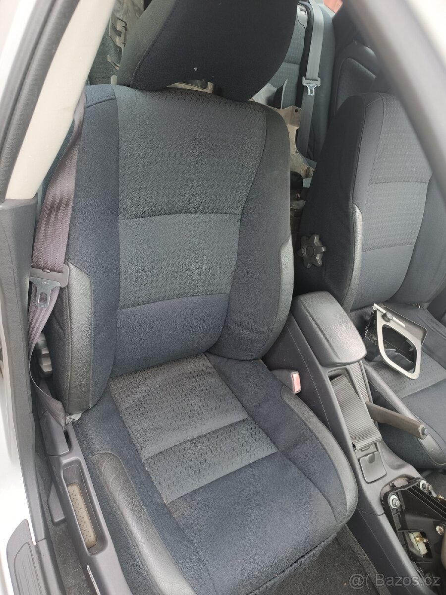 Volvo V40 1.8i 90kw ND - 8