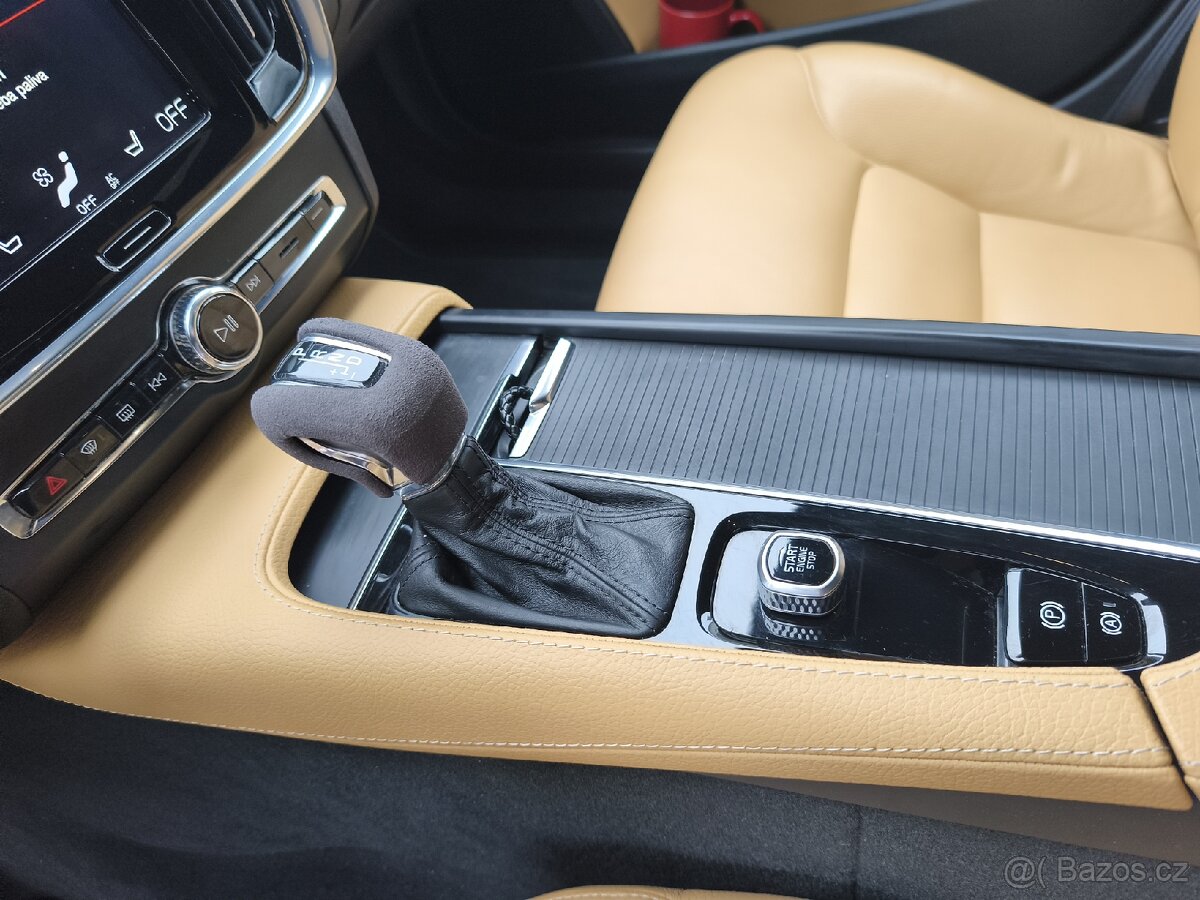 Volvo V90 D4 140 kW - 8