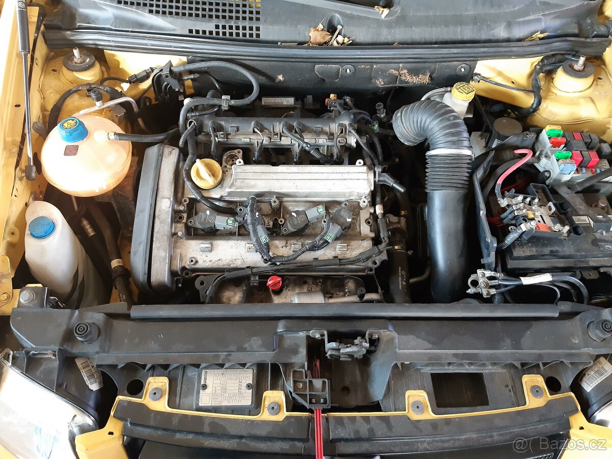 Fiat Stilo 1,8i 2006 3DVER 98kW - DILY, KRASNE - 8