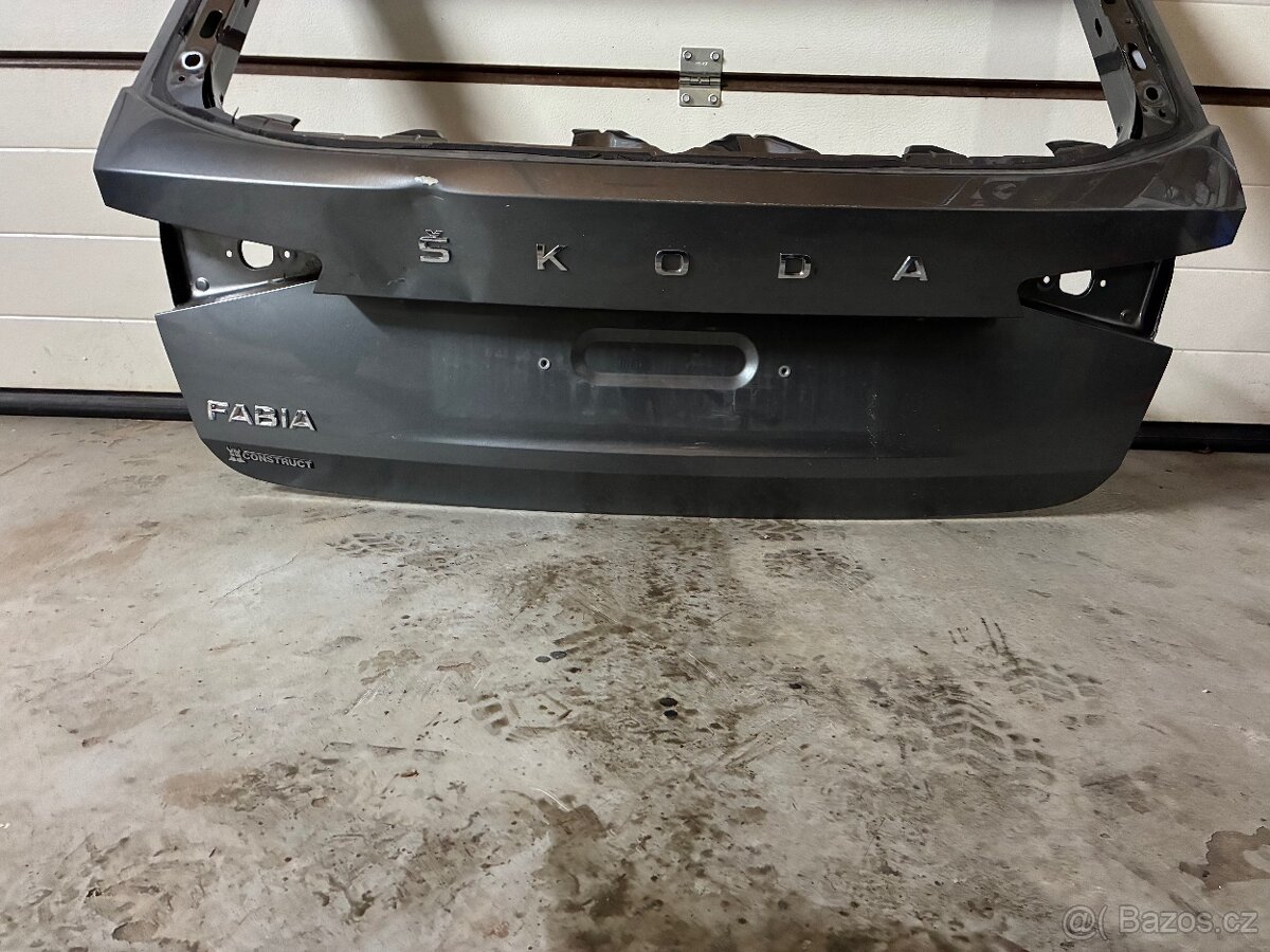 5. dveře a zadní nárazník Škoda Fabia IV - 8