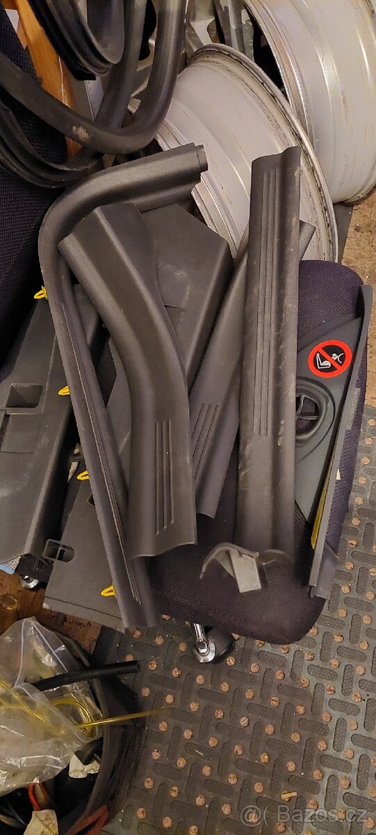 Volvo V50 náhradní díly - 8