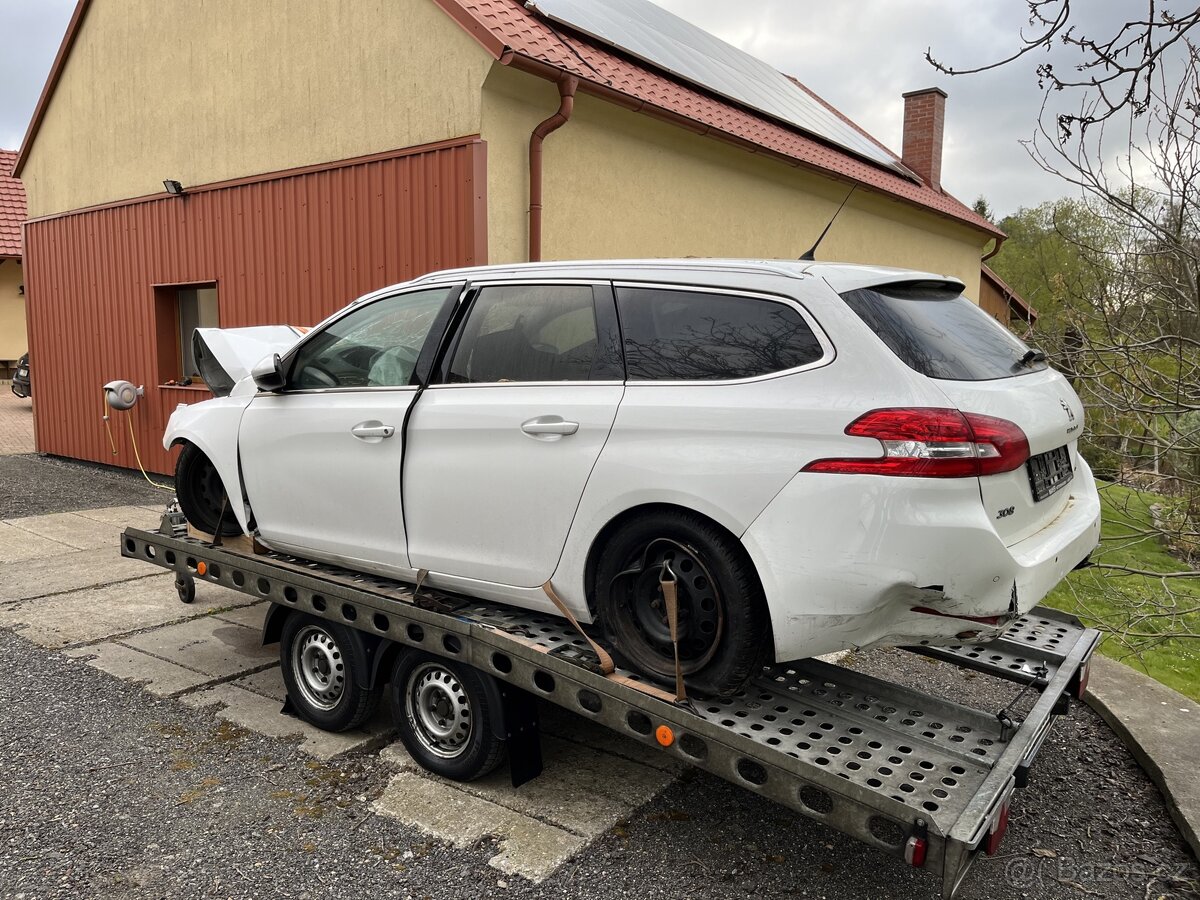 Peugeot 308 II SW a 5dv. na dily - 8