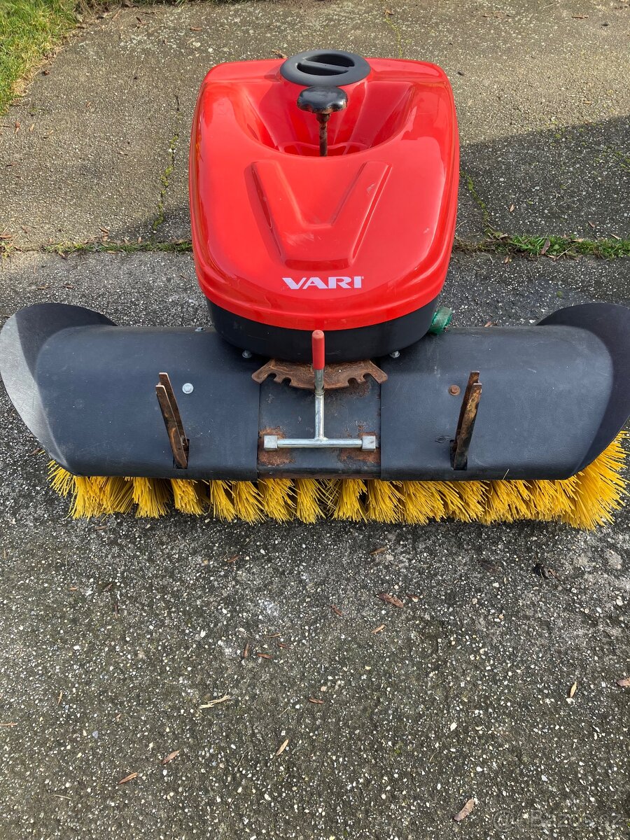VARI TERA zametací kartáč s nádrží KV100 - 8
