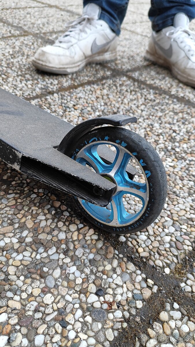 Madd MGP VX7 Nitro Freestyle Koloběžka - 8