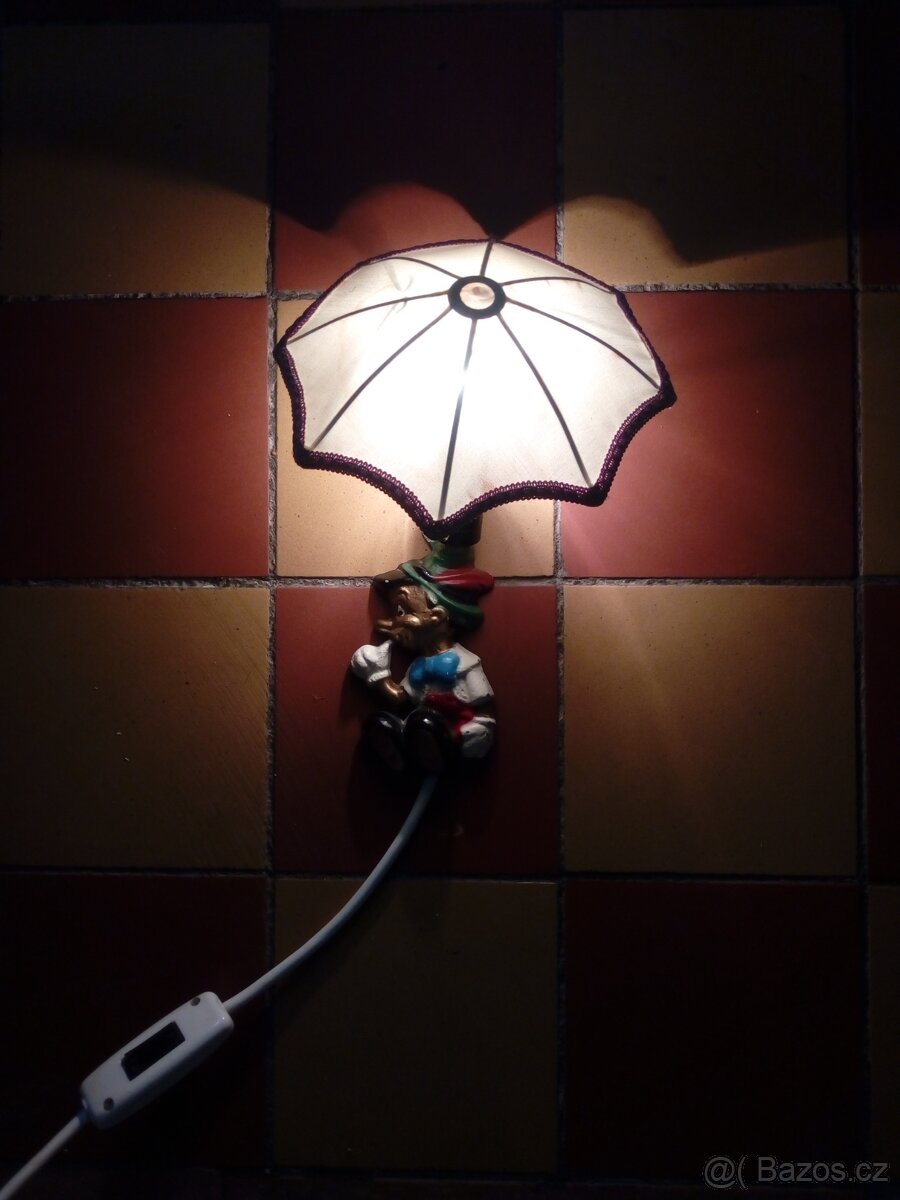 Nastenna lampička ve tvaru pinokia - 8