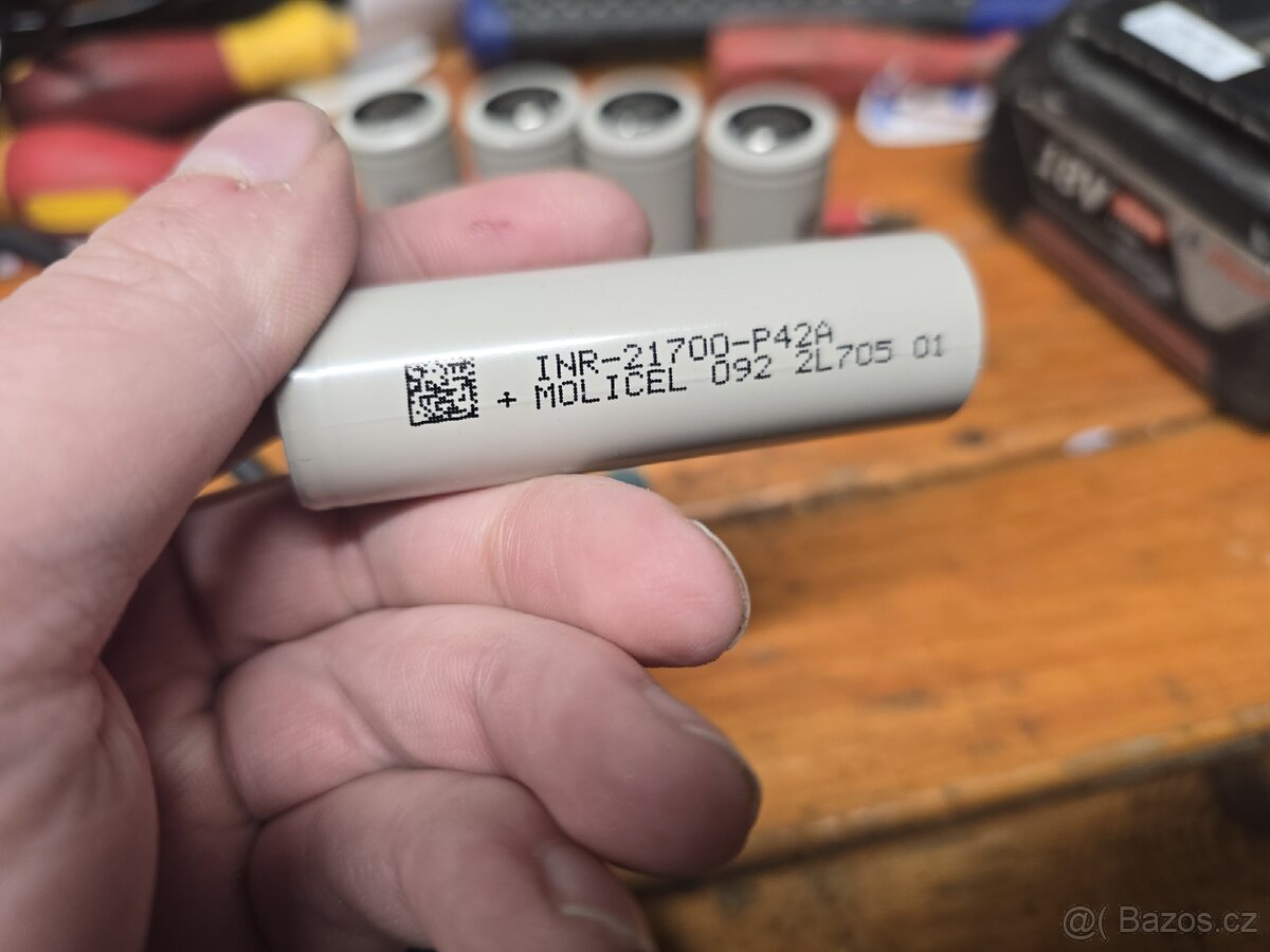 Milwaukee M18 6Ah baterie - 8