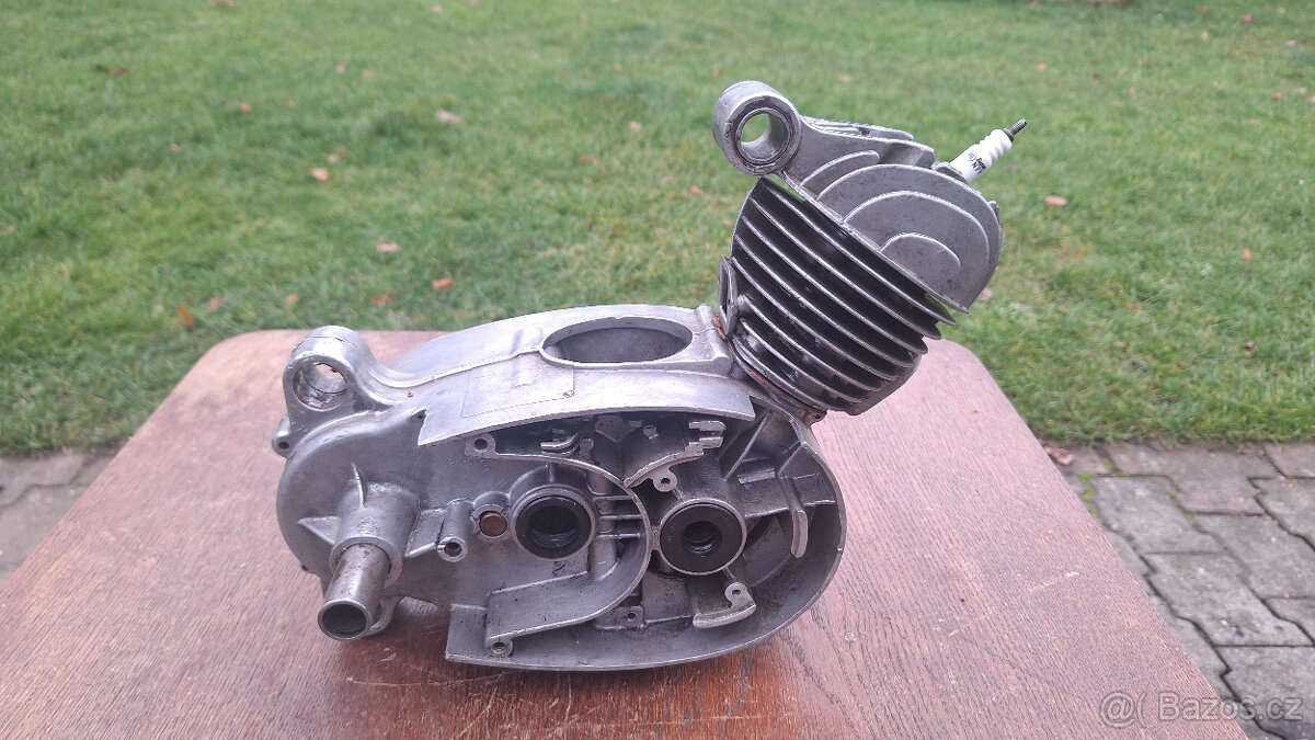 Jawa Stadion S22 díly - 8