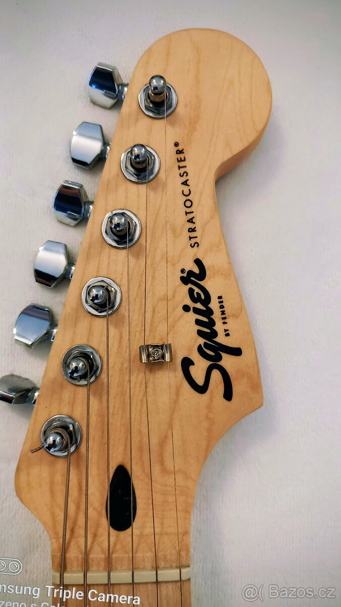 Fender Squier Stratocaster - 8