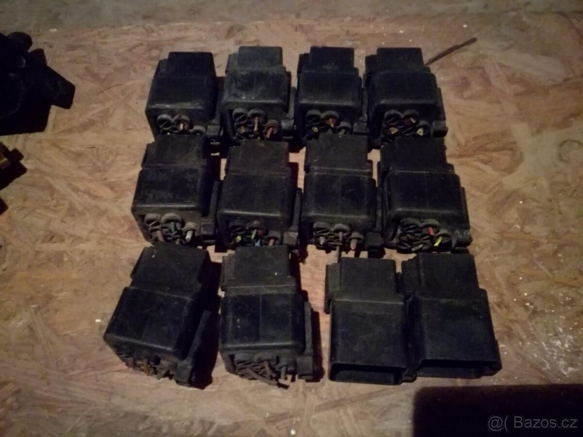 Jaguar XJ40 a X300 řídící jednotky - 8