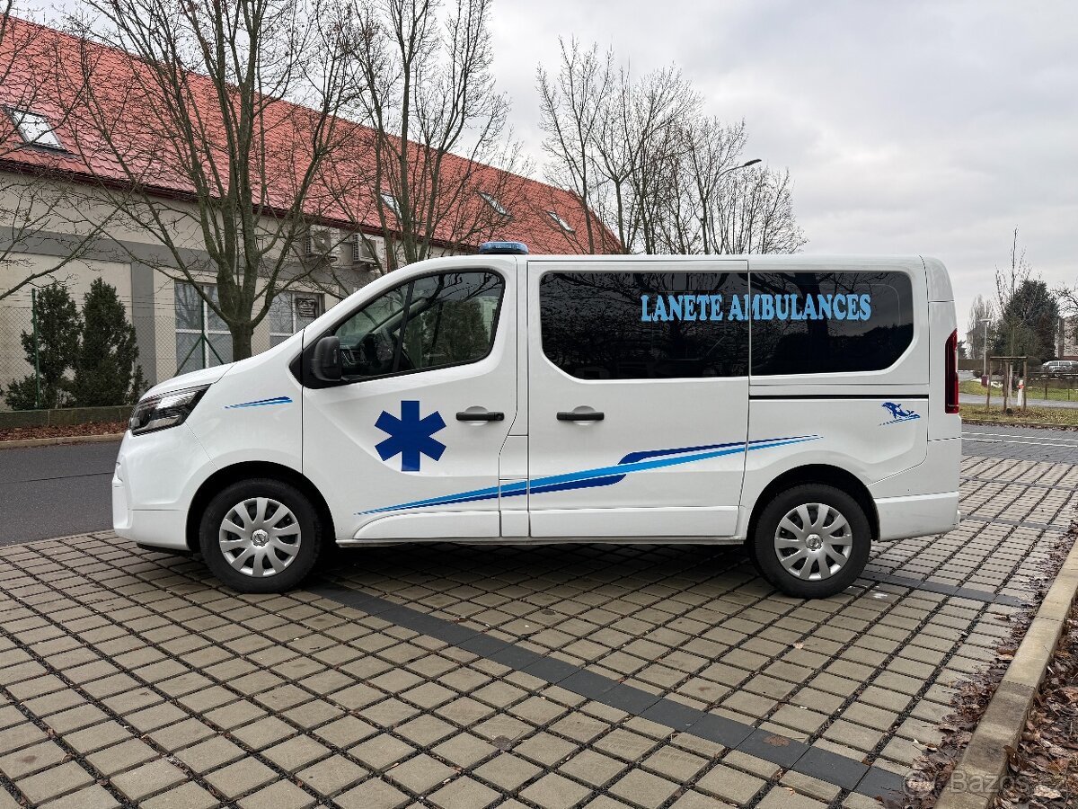 Nissan Primastar L2H2 2.0 DCI Ambulance - 8