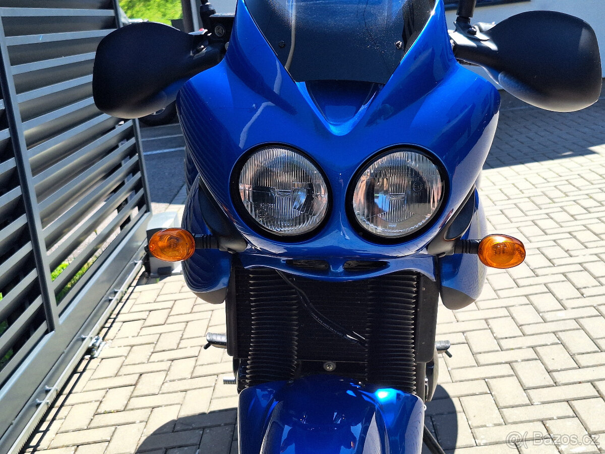 Triumph Tiger 955i - 8