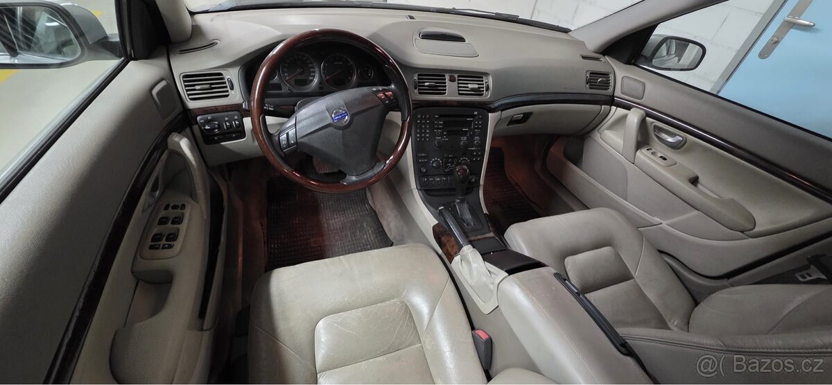 Prodame Volvo S80. 2,5 T 154 kw - 8