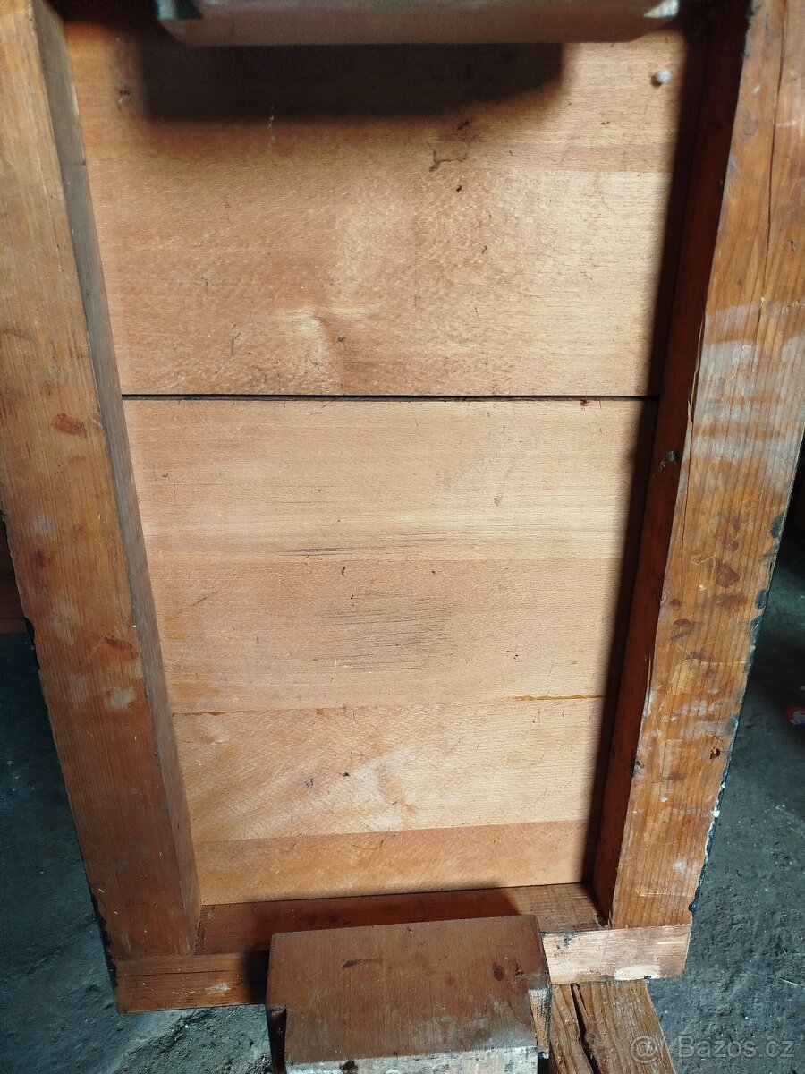 Starý psací stůl - 8