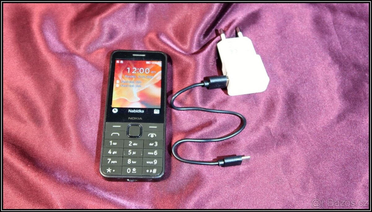 Telefon Nokia Nokia 215 4G - 8