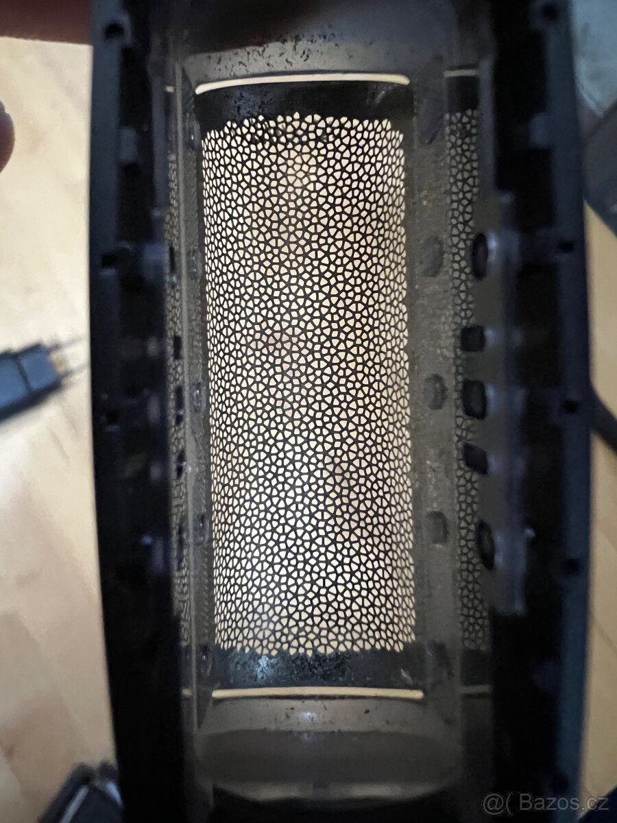 Prodám holící strojek Braun - 8
