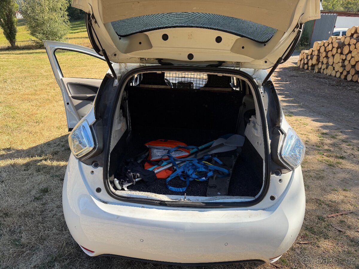 Renault Zoe - 8