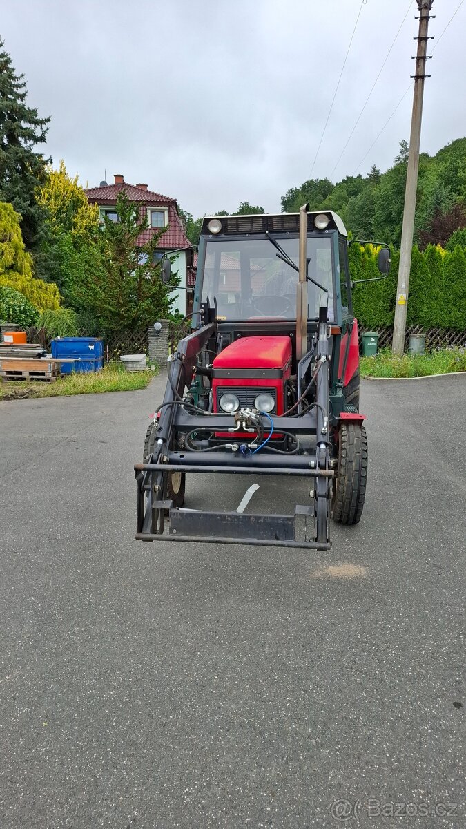Zetor 7011 s čelním nakladačem - 8