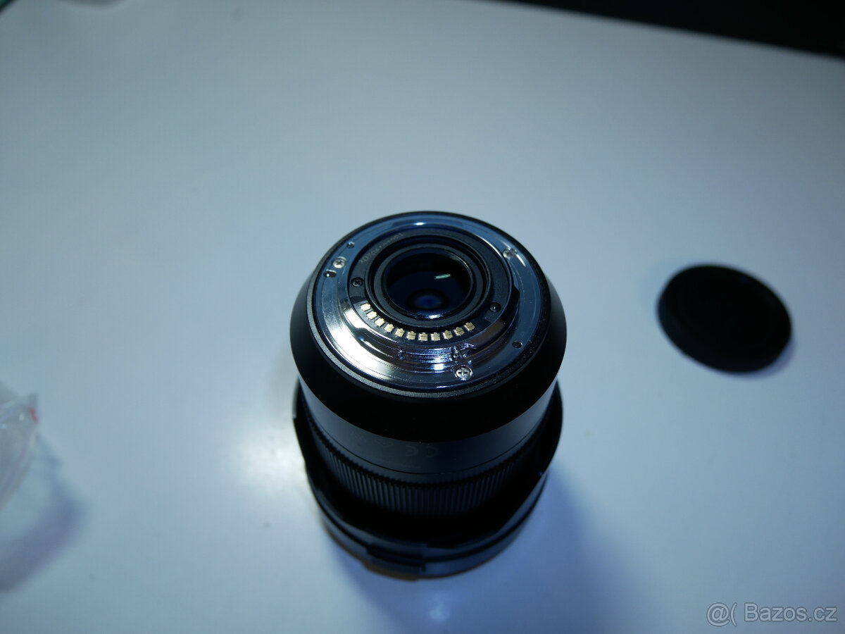 Panasonic Lumix GH5 + Leica 12-60 + příslušenství - 8