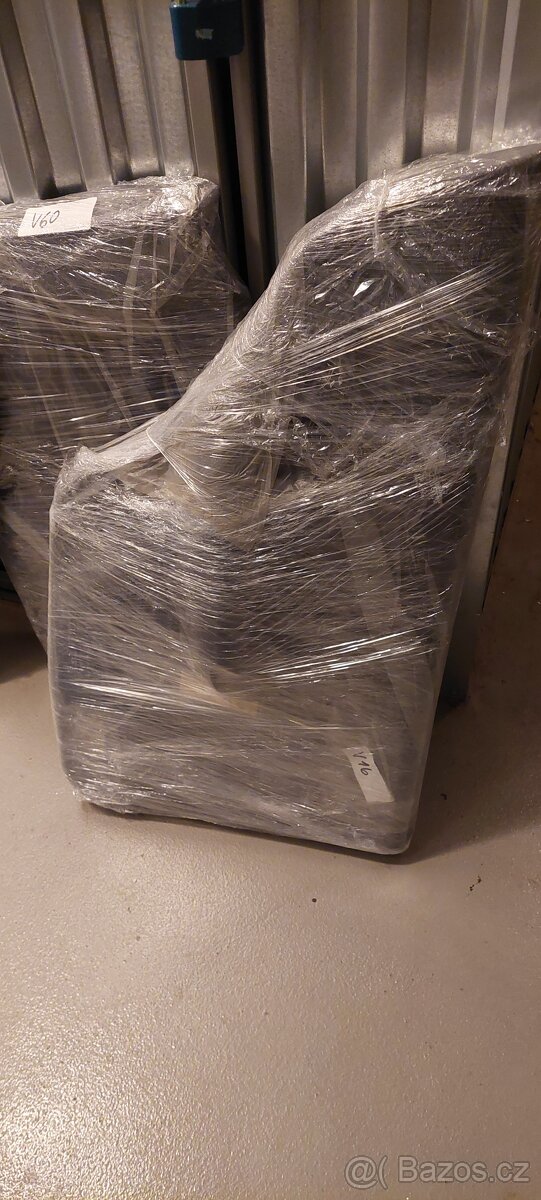 Skoda Felicia nové, nepouzite tapecirunky dveří M98 - 8