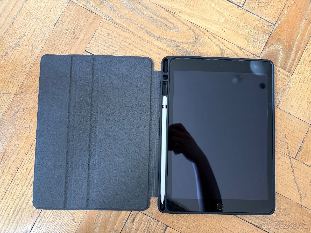 iPad 9 (64GB) + Apple Pencil + bezdrátová klávesnice - 8
