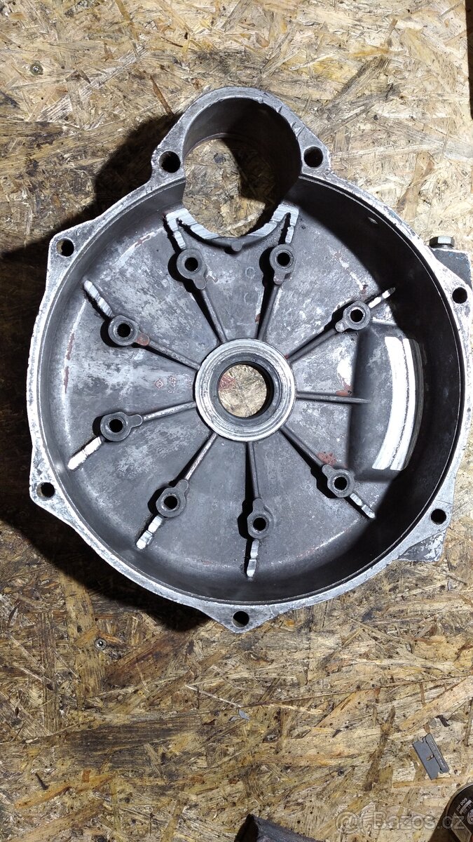 Skříň motoru slavia 1D90 - 8